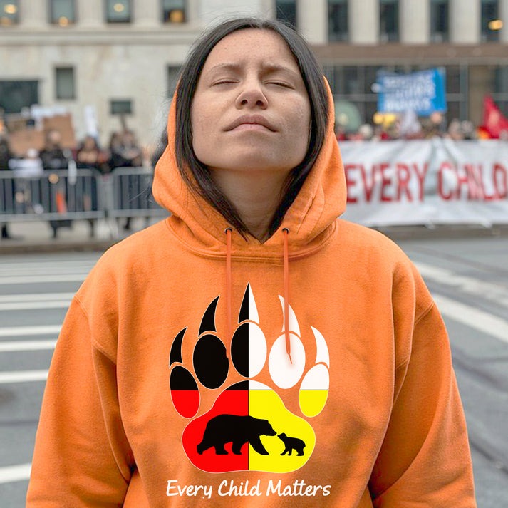 Every Child Matters Bear Paw Indigenous Pride Unisex T-Shirt/Hoodie/Sweatshirt