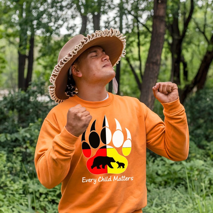 Every Child Matters Bear Paw Indigenous Pride Unisex T-Shirt/Hoodie/Sweatshirt