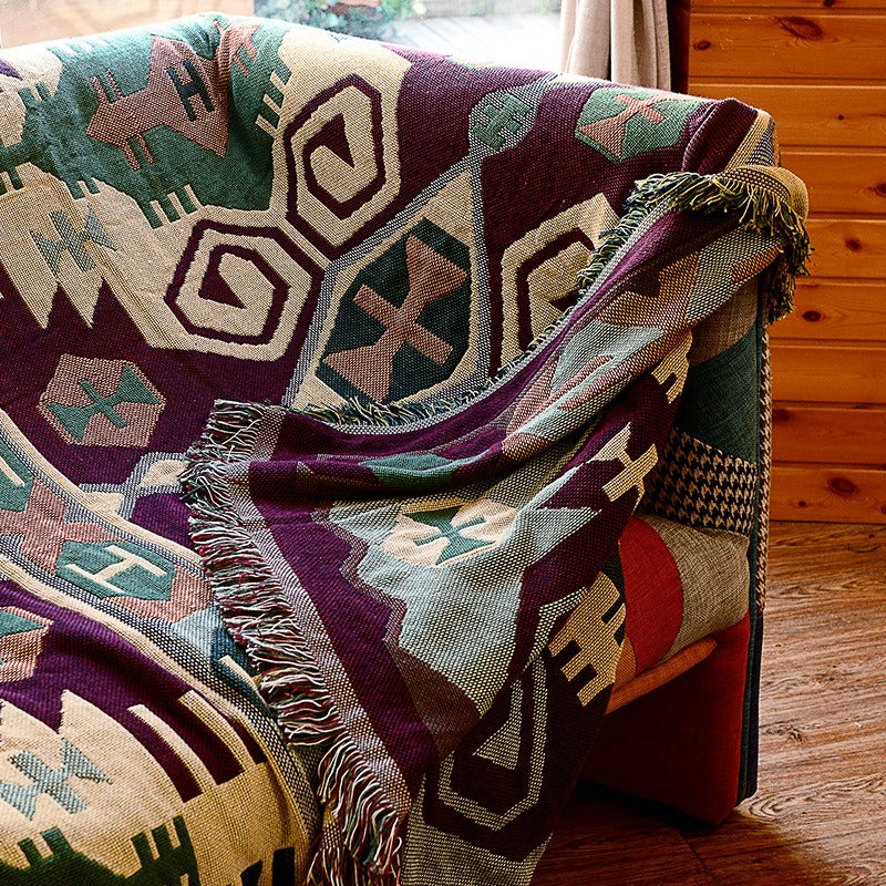 Southwestern Reversible Woven Blanket – Native-Inspired Green & Maroon Geometric Throw