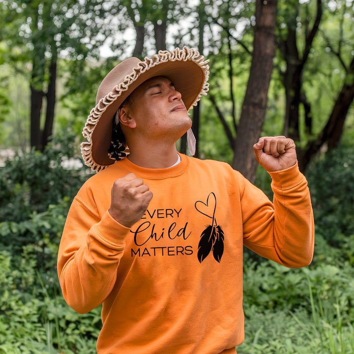 Every Child Matters Minimalist Heart Feather Design Unisex T-Shirt/Hoodie/Sweatshirt