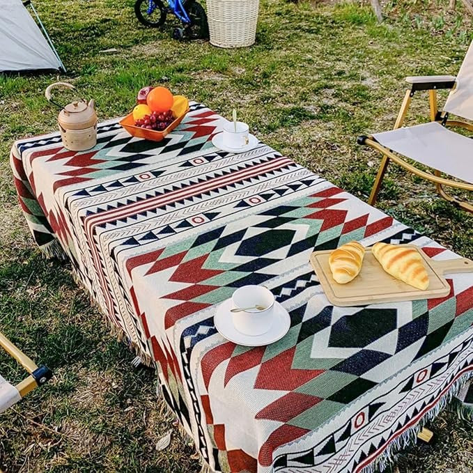 Native Pattern Throw Blanket – Warm Southwestern Design for Home Decor