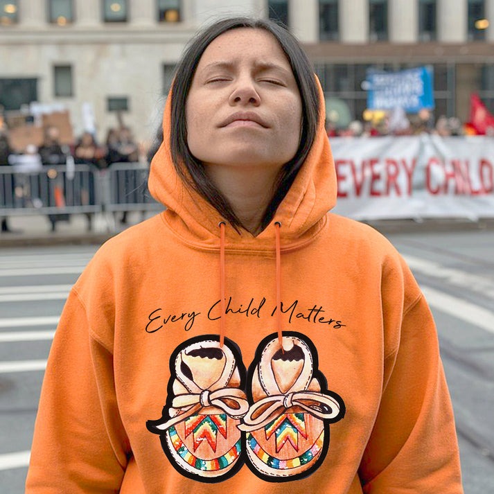 Every Child Matters Shoes Indigenous Unisex T-Shirt/Hoodie/Sweatshirt