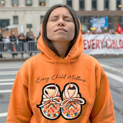 Every Child Matters Shoes Indigenous Unisex T-Shirt/Hoodie/Sweatshirt